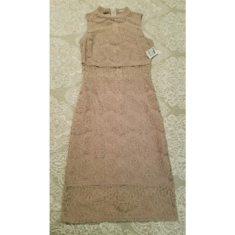 Sleeveless dress